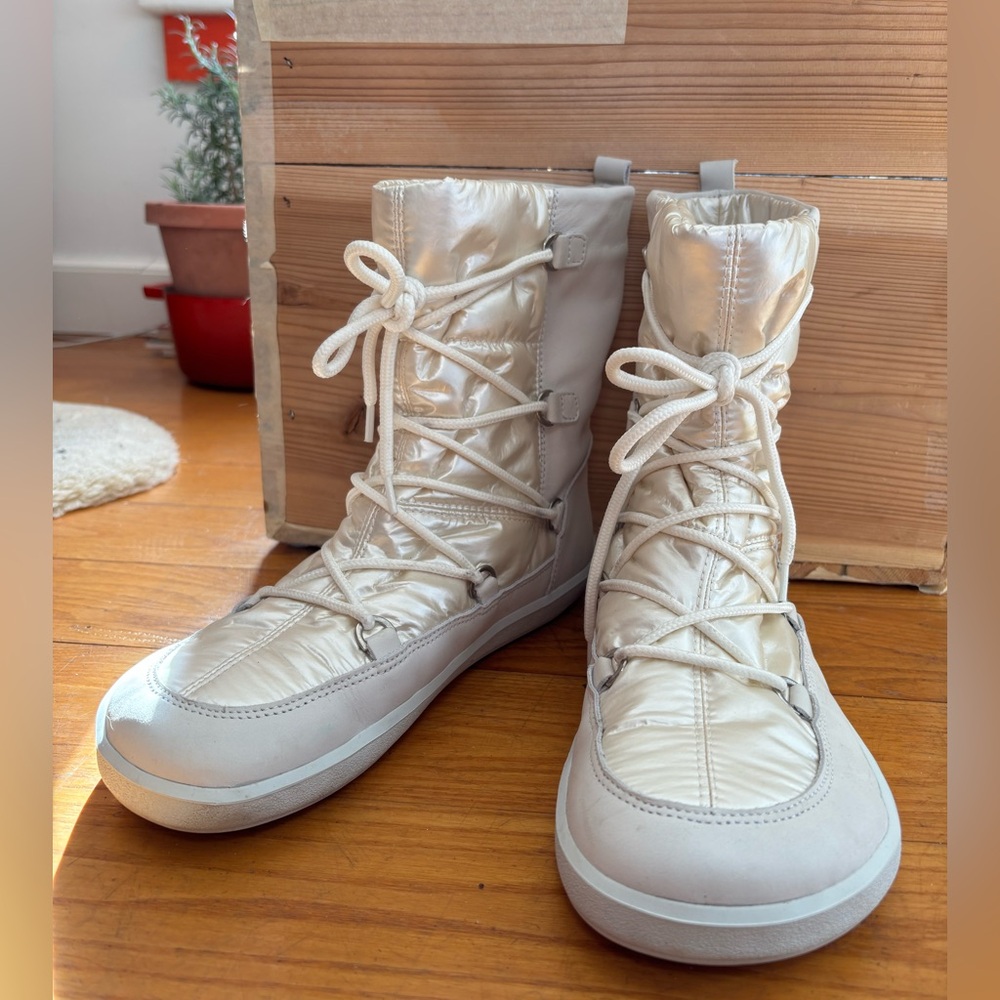 Cream Leather, Metallic Feature, Wool-lined Belenka Snow Boots